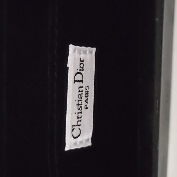 New never used authentic Dior glasses case holder, box, Authenticity card, wipe - Picture 6 of 8